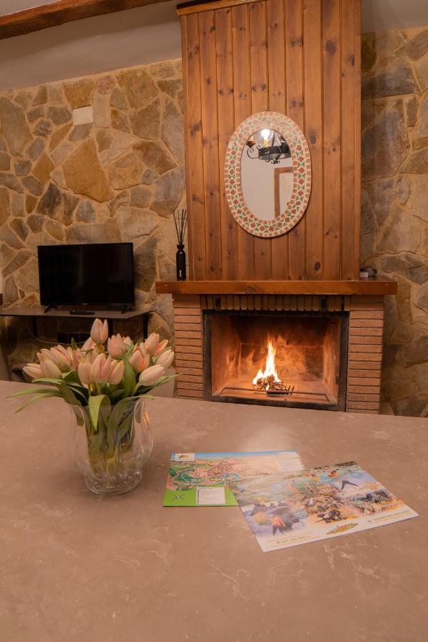 Casas Rurales Los Olivos อัลกาลา เดล ฆูการ์ ภายนอก รูปภาพ
